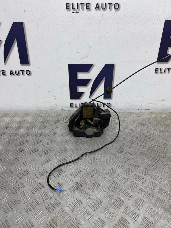 Замок двери Mercedes E Class 2004 A2117300635 W211 3.2D, задний правый