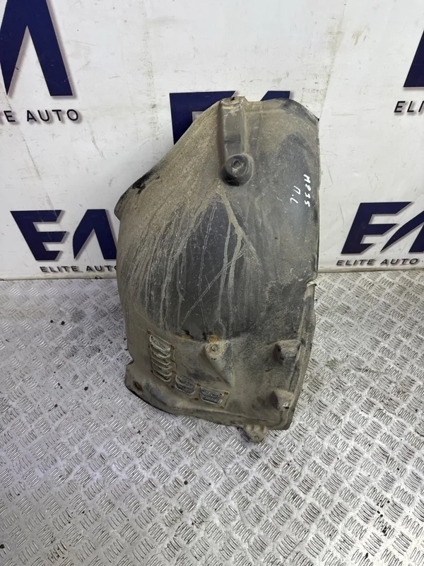Подкрылок Mercedes E Class 2004 A2116980130 W211 3.2D, передний левый
