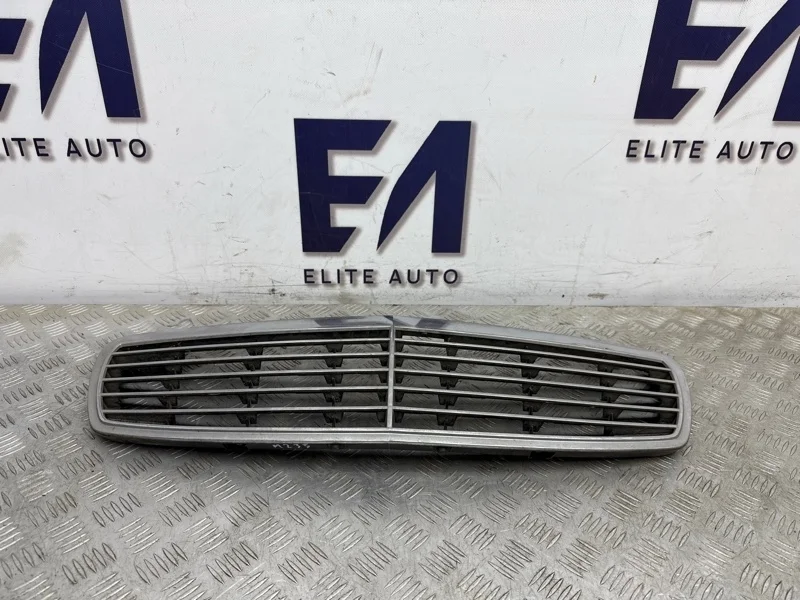 Решетка радиатора Mercedes E Class 2004 A2118800583 W211 3.2D