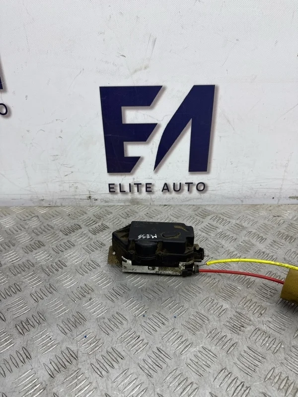 Замок багажника Mercedes E Class 2004 A2117400036 W211 3.2D