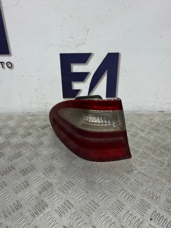 Фонарь наружный Mercedes E Class 2004 A2118201564 W211 3.2D, левый