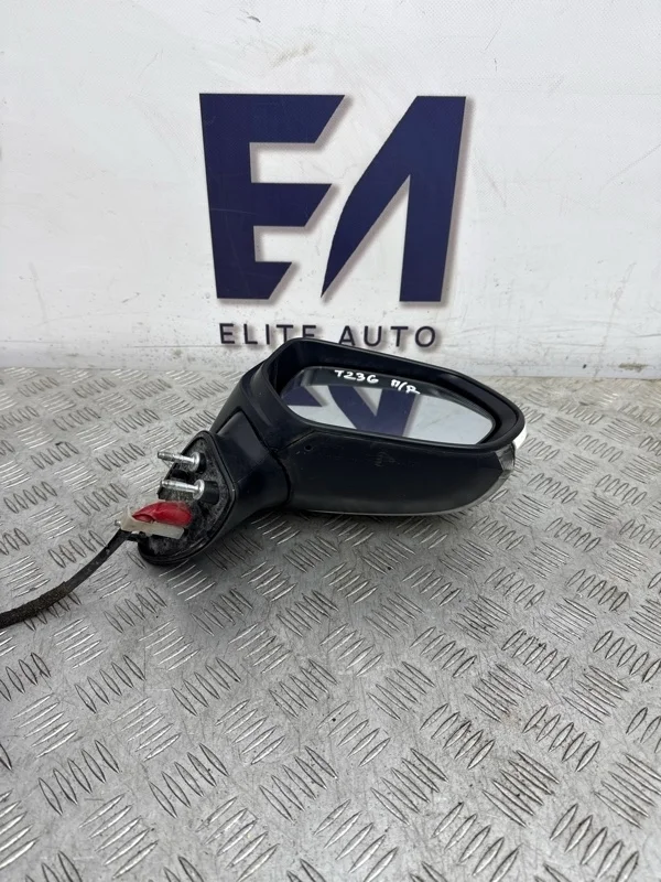 Зеркало Toyota Camry 2019 8791033D40 XV70 2.0, правое