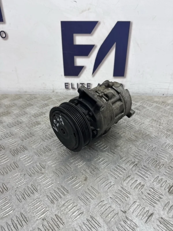 Компрессор кондиционера VW Touareg 2008 1K0820808 7L 3.0D