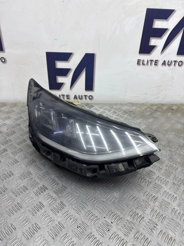 Фара Hyundai Sonata 2020 92102L1100 8 2.0, правая