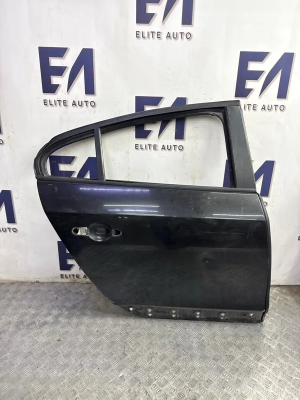 Дверь Renault Fluence 2013 821009100R 1.6, задняя правая