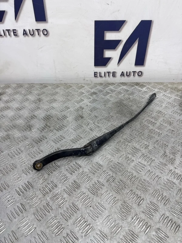 Поводок дворника Opel Corsa 2008 13182325 D 1.4, левый