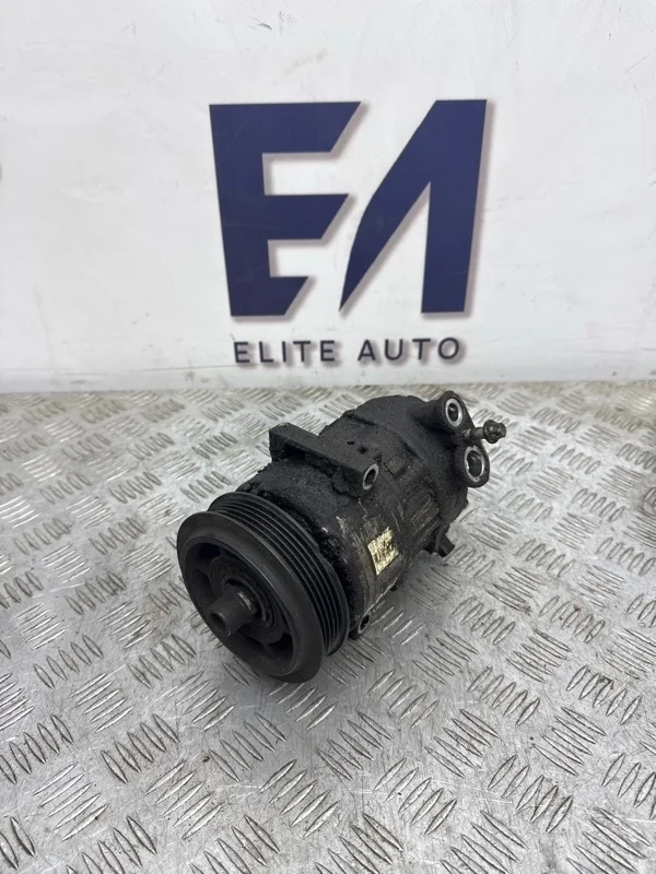 Компрессор кондиционера Opel Corsa 2008 55701200 D 1.4