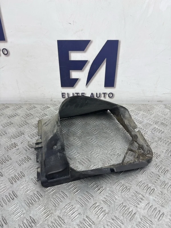 Воздуховод интеркулера Porsche Cayenne 2009 7L0117339 957 3.0D, левый