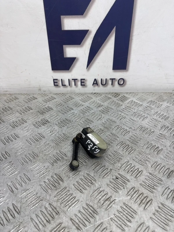 Датчик положения кузова Porsche Cayenne 2009 7L0616571D 957 3.0D, задний