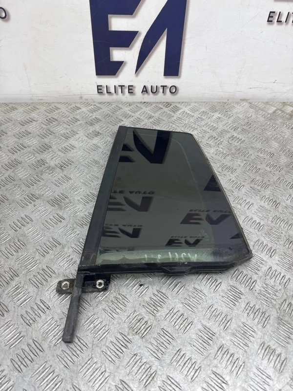 Форточка двери VW Tiguan 2008 5N0845213D 1 1, задняя левая