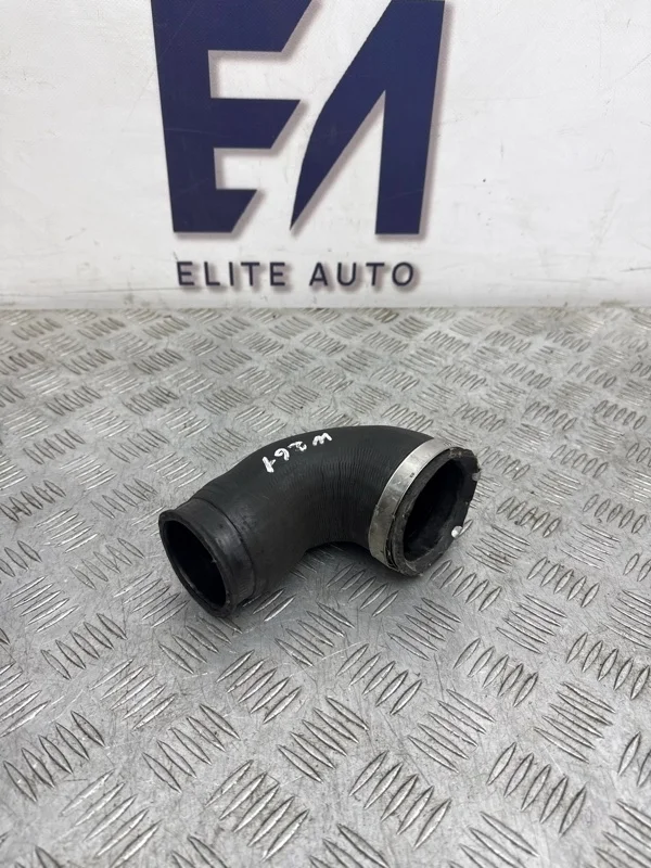 Патрубок интеркулера VW Tiguan 2008 1K0145828C 1 1