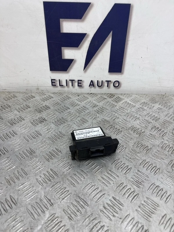 Блок интерфейса VW Tiguan 2008 1K0907530L 1 1