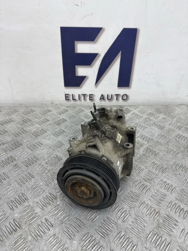 Компрессор кондиционера KIA Optima GT 2016 97701D4400 4 2.0T