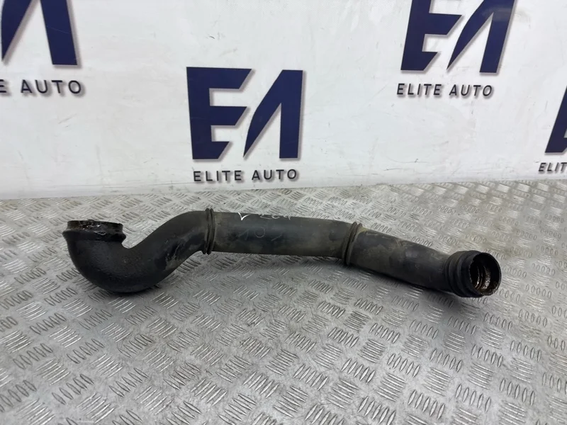 Патрубок интеркулера Volvo XC70 2005 30645293 2.5T