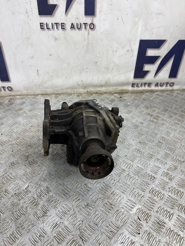 Редуктор моста Volvo XC70 2005 30713660 2.5T, передний