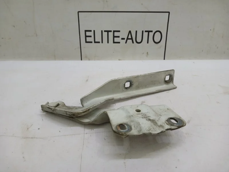Петля капота VW Jetta 2013 5C6823301 6 1.4T, передняя левая