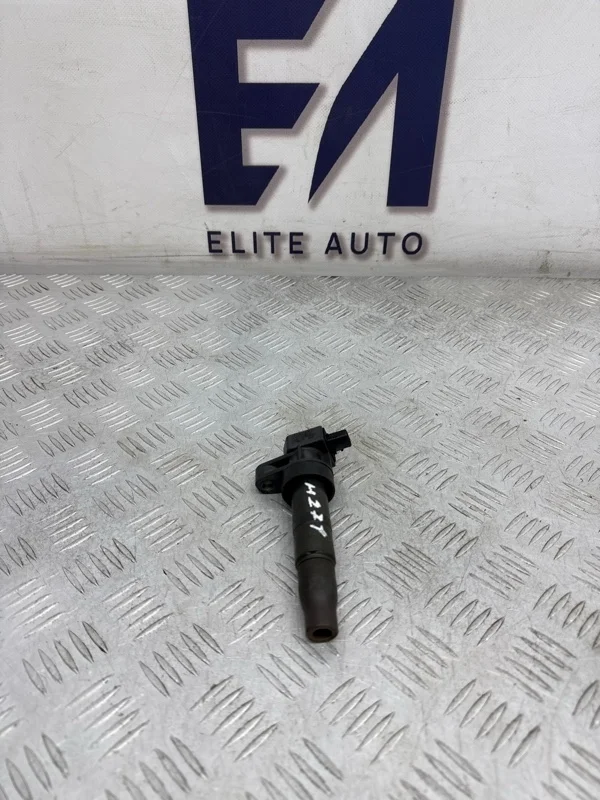 Катушка зажигания Hyundai IX55 2008 273013C000 3.8