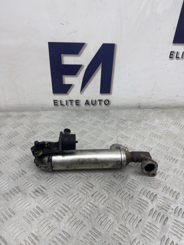 Радиатор системы EGR VW Touareg 2007 070131512F 7L 2.5D