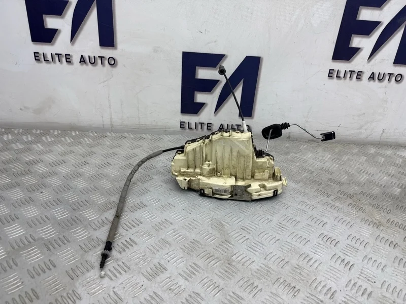 Замок двери Mercedes S 2008 A2217201335 W221 5.5, передний левый