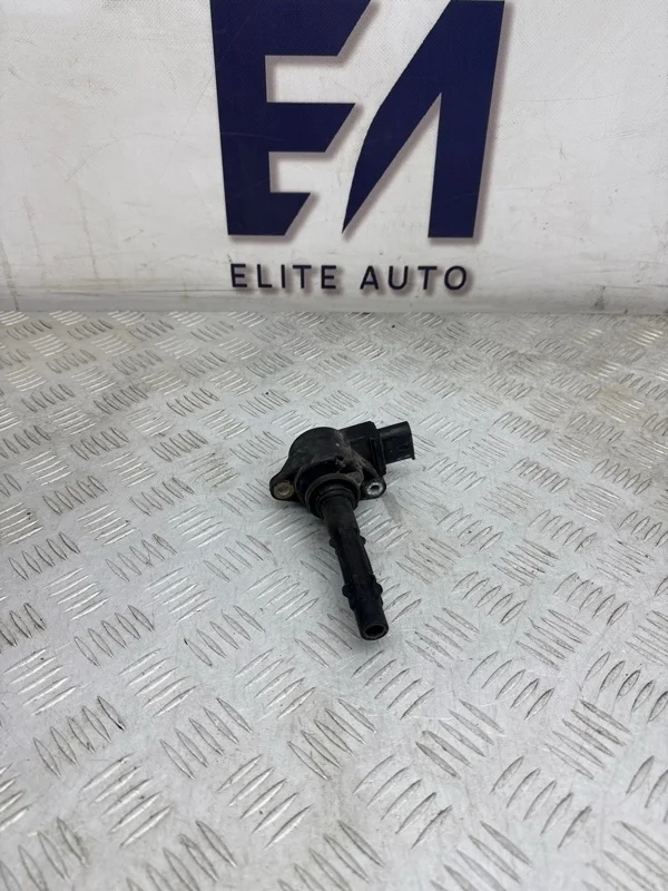 Катушка зажигания Mercedes S 2008 A0001502780 W221 5.5