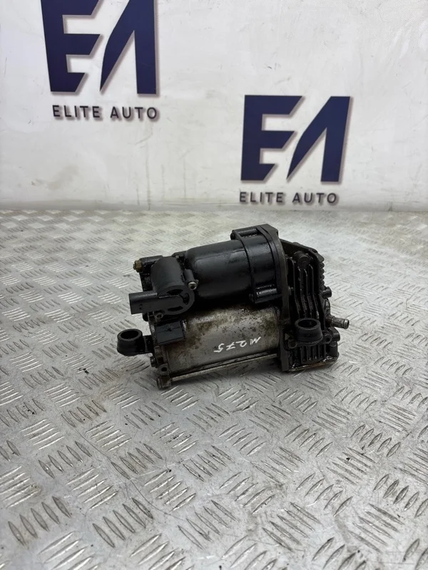 Компрессор пневмоподвески Mercedes S 2008 A2213200704 W221 5.5
