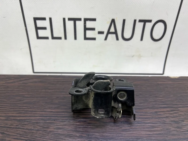 Замок капота Mercedes C 2006 A2198800160 W203 2.3