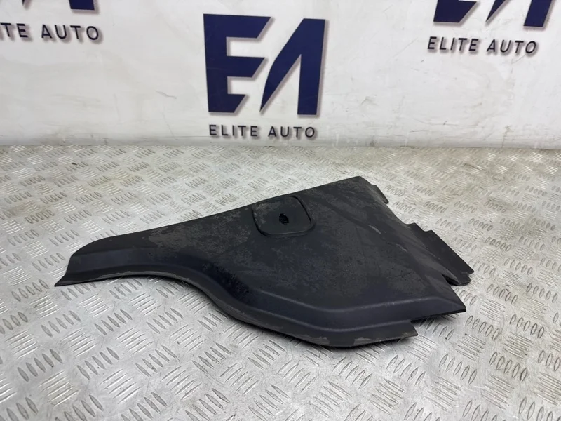 Пластик подкапотный Mercedes ML63 AMG 2013 A1668310041 W166 5.5, левый