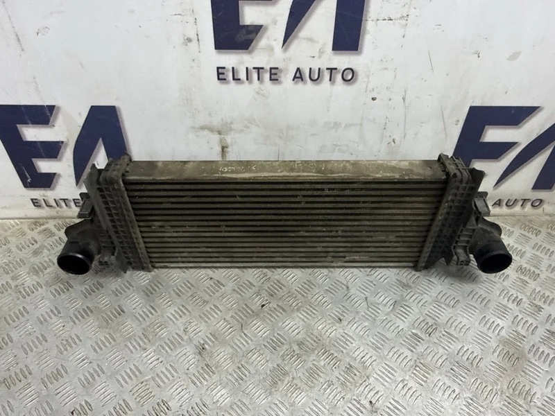 Интеркулер Mercedes ML 2006 A1645001900 W164 3.2D