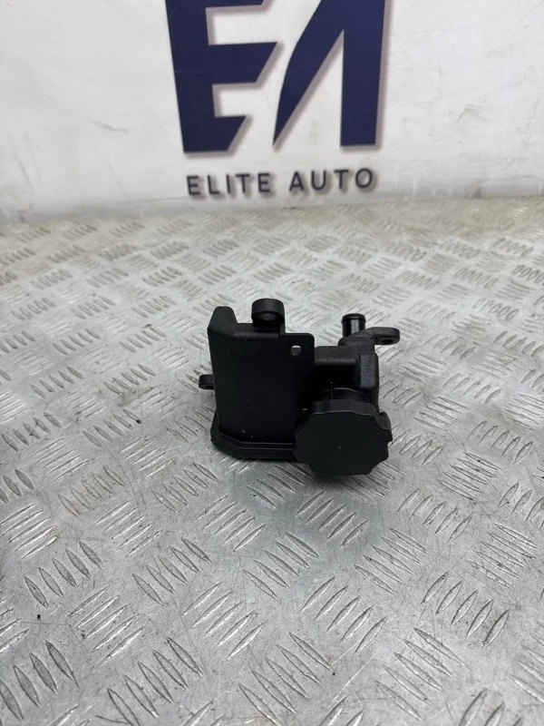 Бачок ГУР Mercedes ML 2006 A0004602283 W164 3.2D