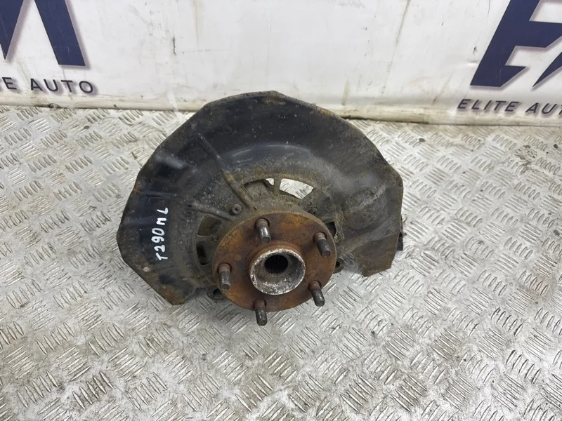 Кулак поворотный Toyota Harrier 2005 4321258020 2 2.4, передний левый