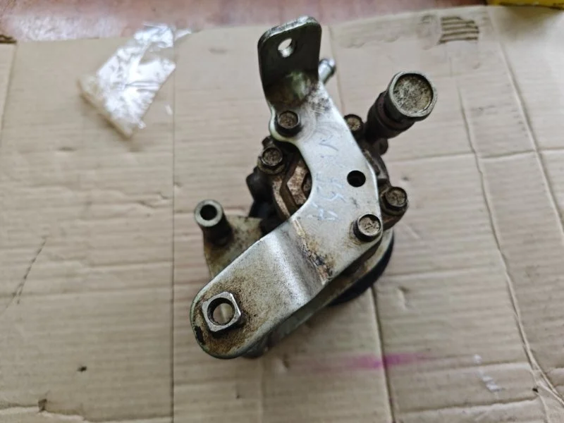 Насос гур Nissan NP300