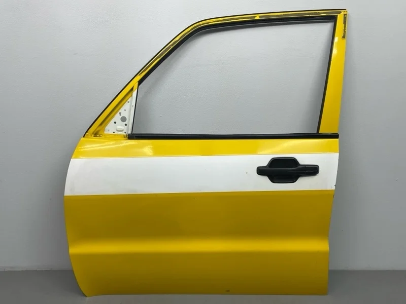 Дверь Mitsubishi Pajero 4 V90