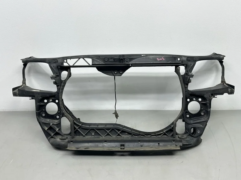 Передняя панель Audi A4 B7