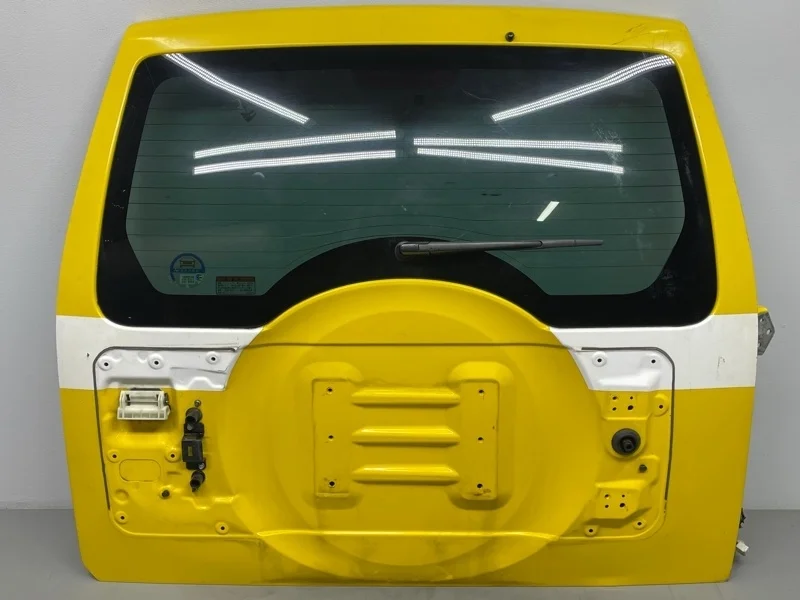 Дверь багажника Mitsubishi Pajero 4 V90