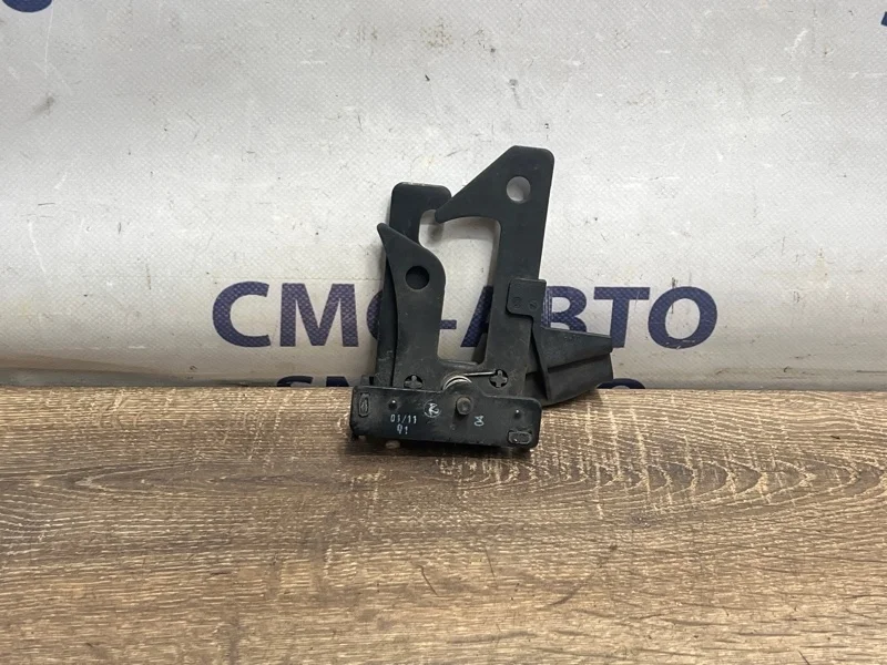 Крюк капота Mercedes-Benz E-Class A2128800064 W212 272.952