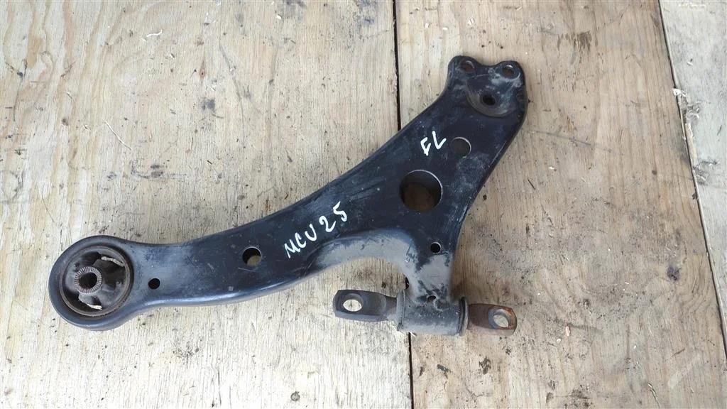 Б.у. рычаг TOYOTA HIGHLANDER TOYOTA HIGHLANDER