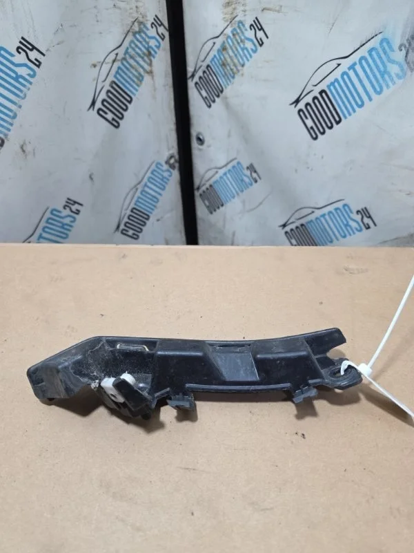 Кронштейн бампера Land Rover Range Rover Sport 2009 DPL000161 276DT, передний правый