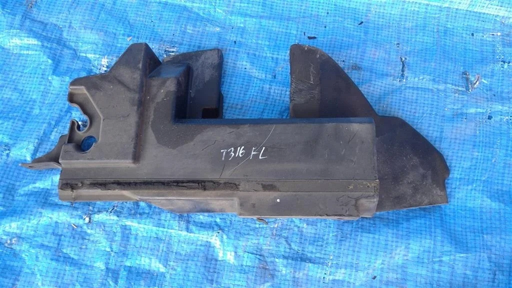 Б.у. дефлектор радиатора NISSAN X-TRAIL T31 NISSAN X-TRAIL T31