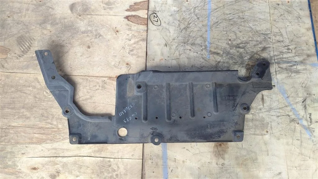 Б.у. защита двигателя пластиковая MITSUBISHI OUTLANDER XL CW5W MITSUBISHI OUTLANDER XL CW5W