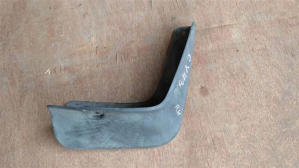 Б.у. брызговик MITSUBISHI LANCER CY4A MITSUBISHI LANCER CY4A