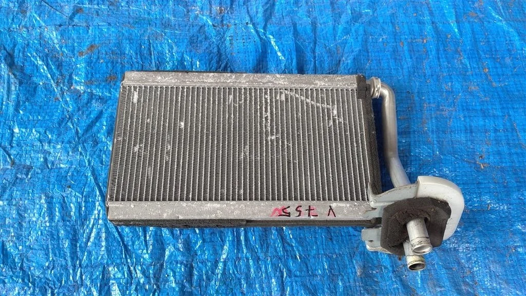 Б.у. радиатор печки MITSUBISHI PAJERO V75W MITSUBISHI PAJERO V75W