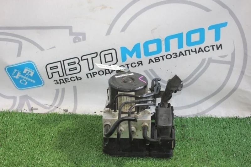 Блок ABS (насос) Volvo S80 II 31261142 BW