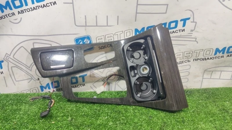Накладка селектора КПП BMW 5-Series OE532000 F10 N52B25AF