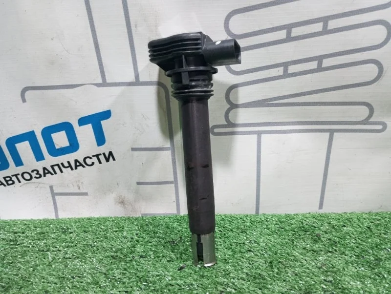 Катушка зажигания Audi A4 06H905115 B8 CDH