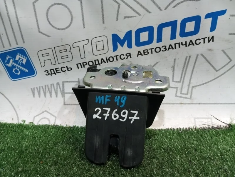 Замок багажника Audi Q5 8R0827505 8R CDN