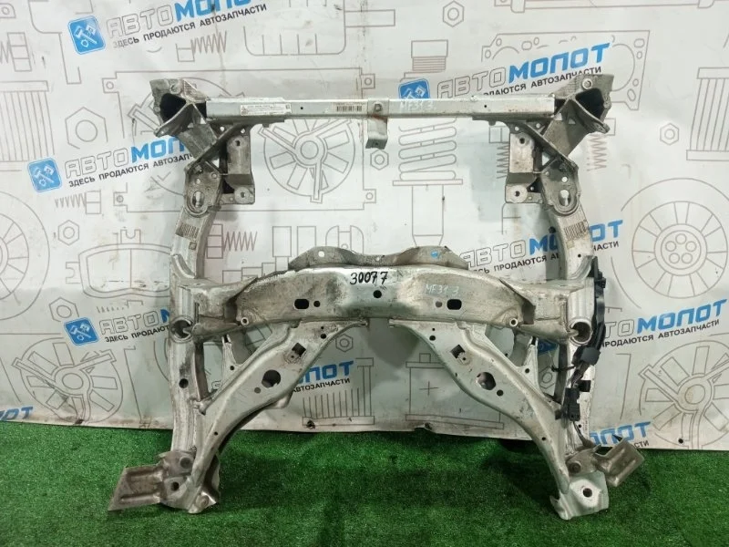Подрамник передний BMW 5-Series 31116796692 F10 N52B30AF, задний