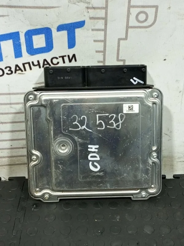 Блок управления двигателем Audi A4 8K1907115M B8 CDH