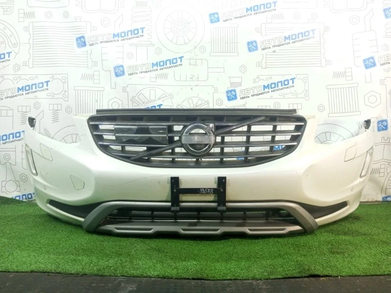 Бампер передний Volvo XC60 2013—2017 31323765 DZ47 B4204T7