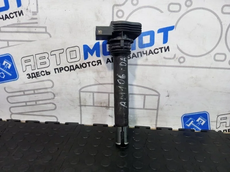 Катушка зажигания Audi A3 06H905115 8PA CDA
