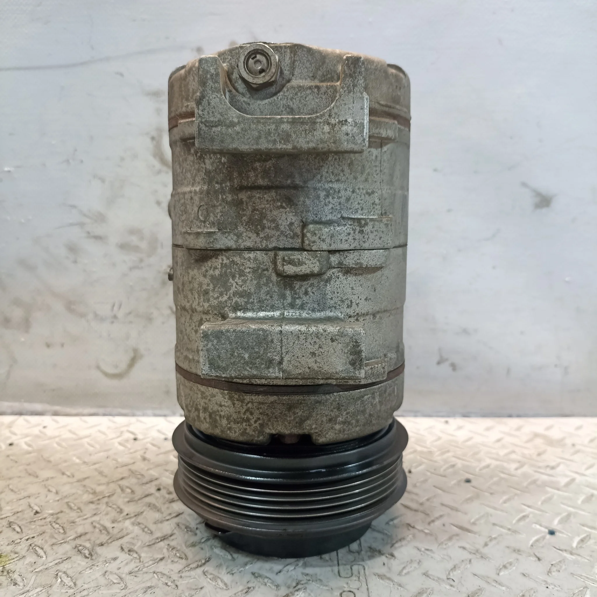 КОМПРЕССОР КОНДИЦИОНЕРА MAZDA L08161K00 D3349